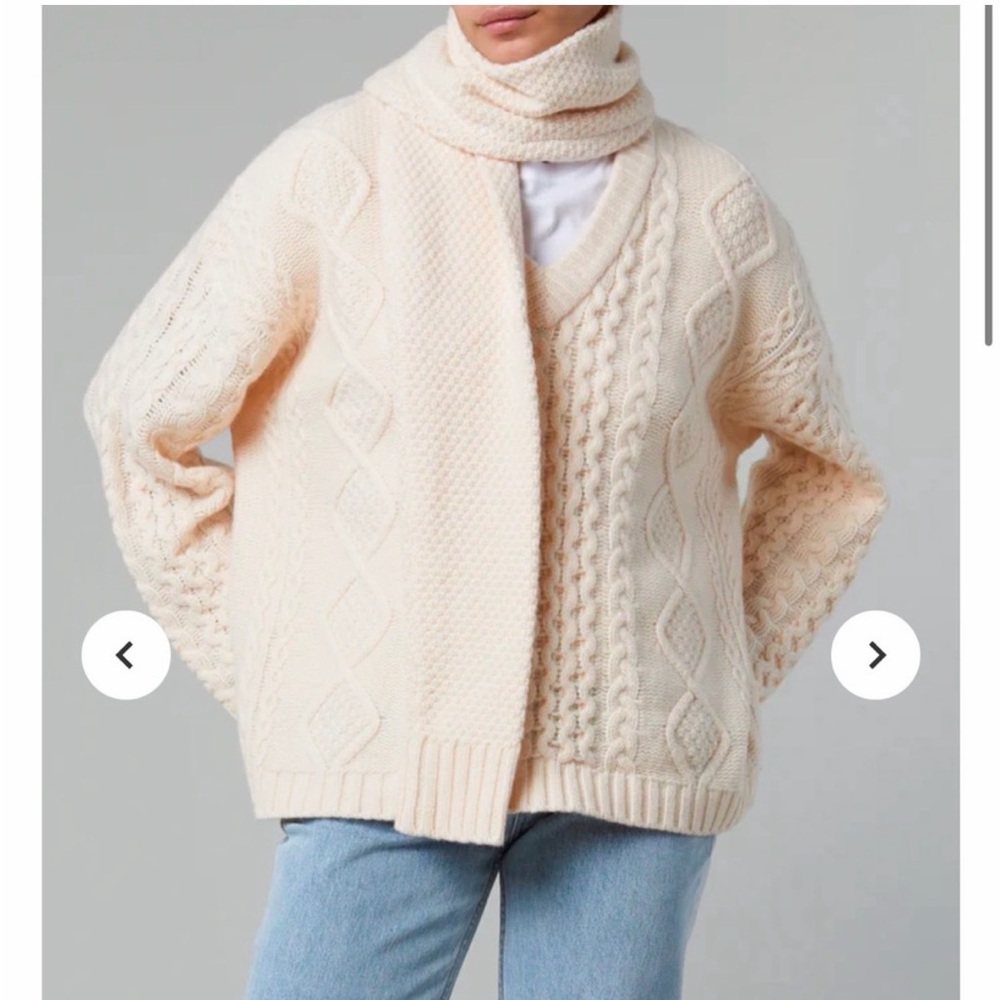 Still Here Minnesota Sweater XS/S Cream NWT